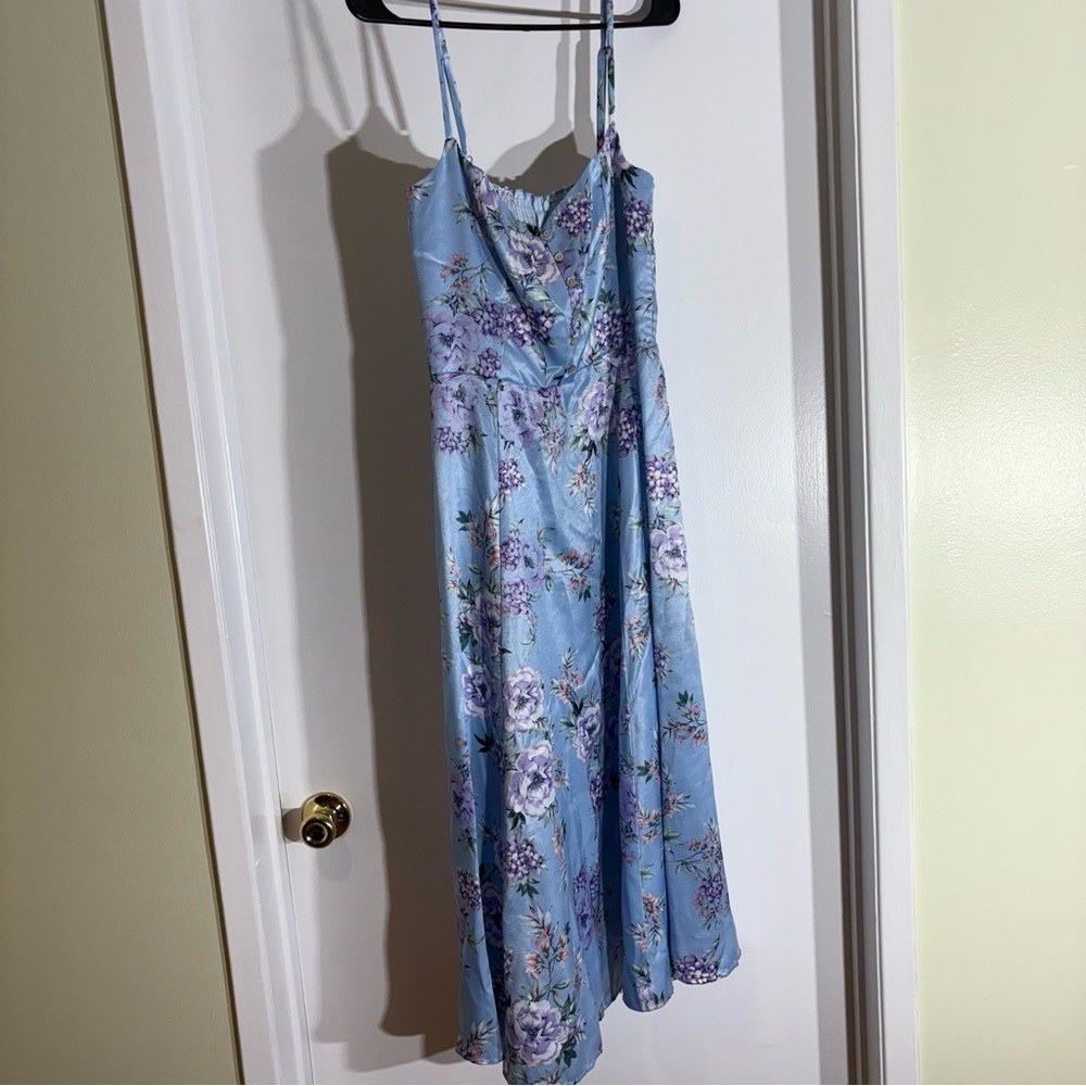 Elle Blue Floral Midi Dress